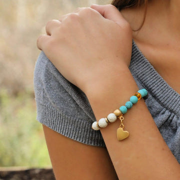 Beaded bracelet for woman, Heart charm bracelet, Gemstone bracelet with jade & howlite stone, Boho bracelet, Bohemian jewelry, Gift for her